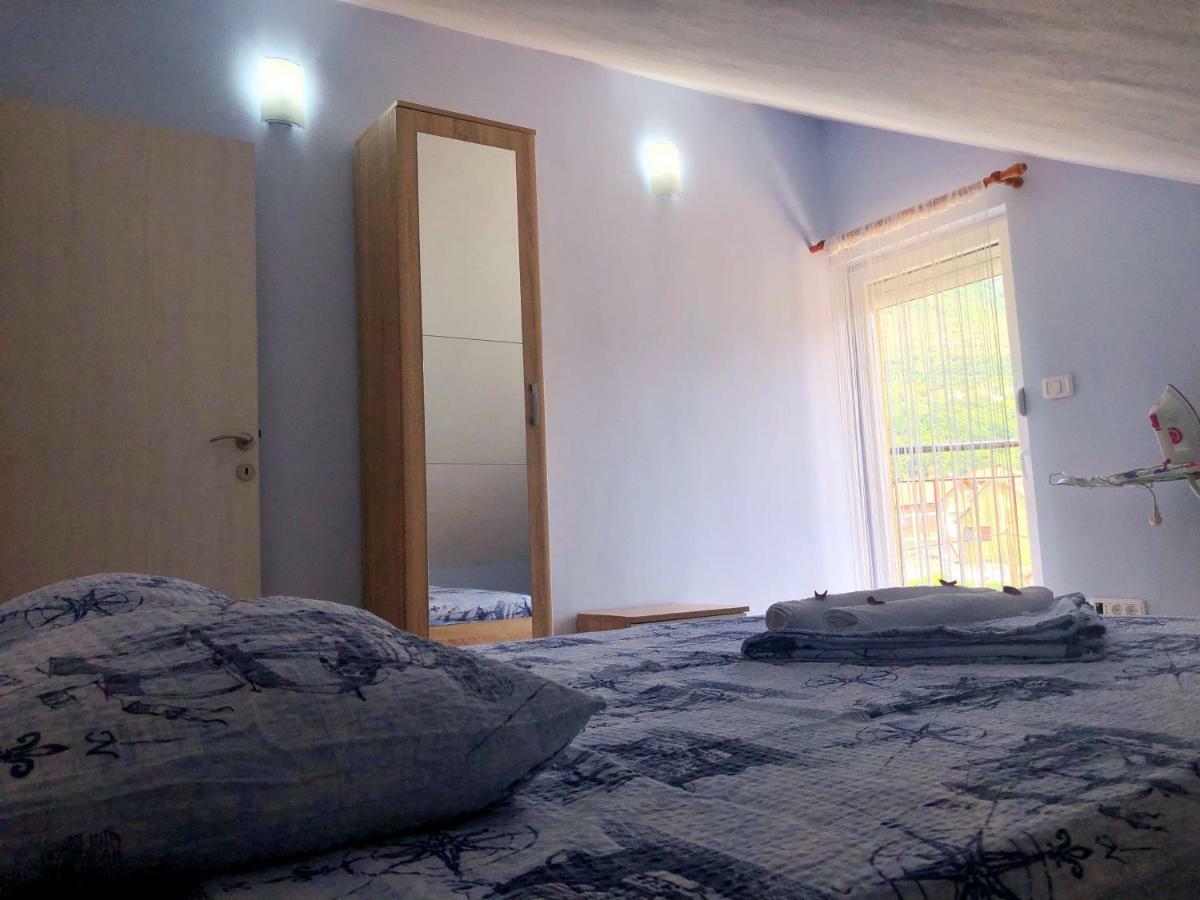 Apartments Simic Kamenari Bagian luar foto